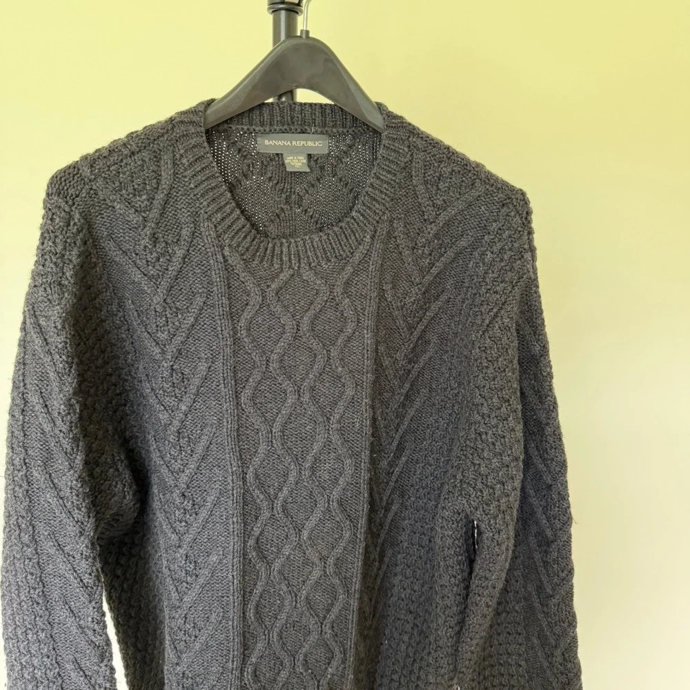 90's Banana Republic Mens XL Black 100% Wool Cable Knit Crewneck‎ Sweater
